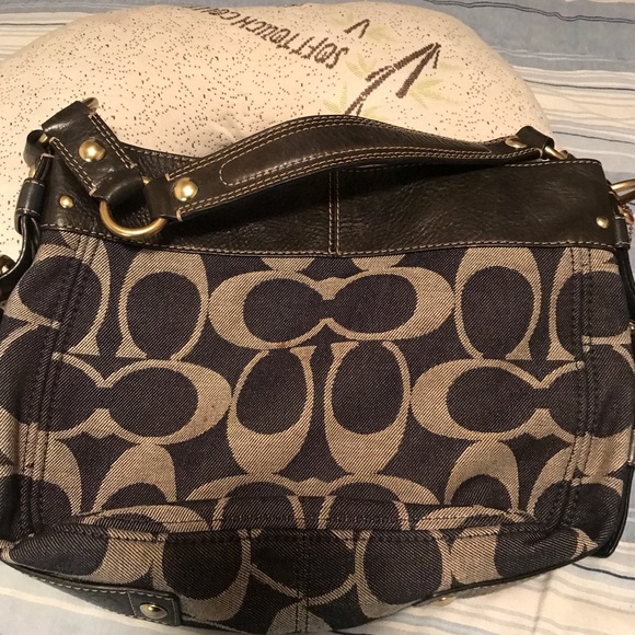 Jean signature coach shoulder bag - Picture 2 of 7
